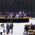 Câmara aprova MP que prevê financiamento de veículos para motoristas de aplicativo e taxistas