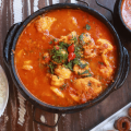 Moqueca de peixe: aprenda 3 receitas fáceis e saudáveis para o jantar