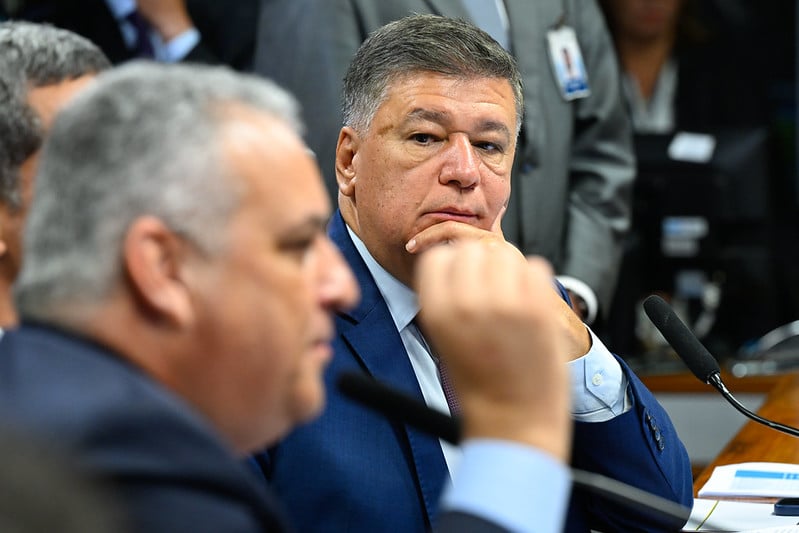 Bolsonaristas apelam ao Congresso para amplificar caso Lulinha como desgaste para Lula na eleição