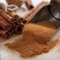 Soprar canela: veja como o ritual pode ter o efeito contrário ao desejado