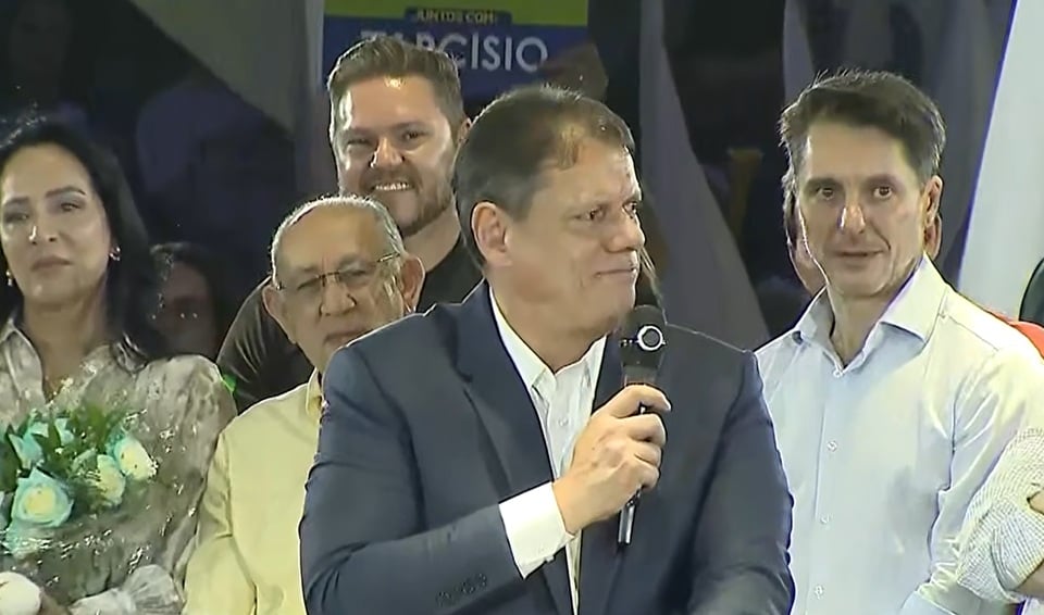 Tarcísio discursa para plateia esvaziada em convenção do Republicanos