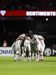São Paulo rescinde com jogador esquecido por Dorival Júnior