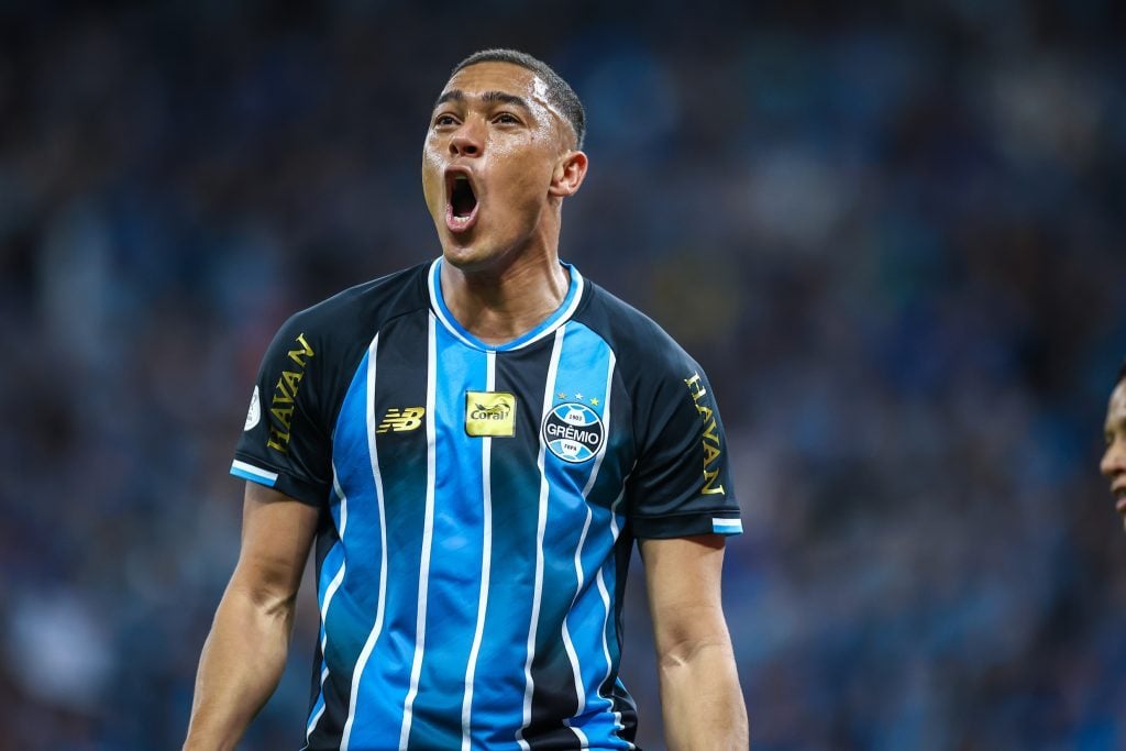 Grêmio vence o Internacional e avança às semifinais da Copa do Brasil