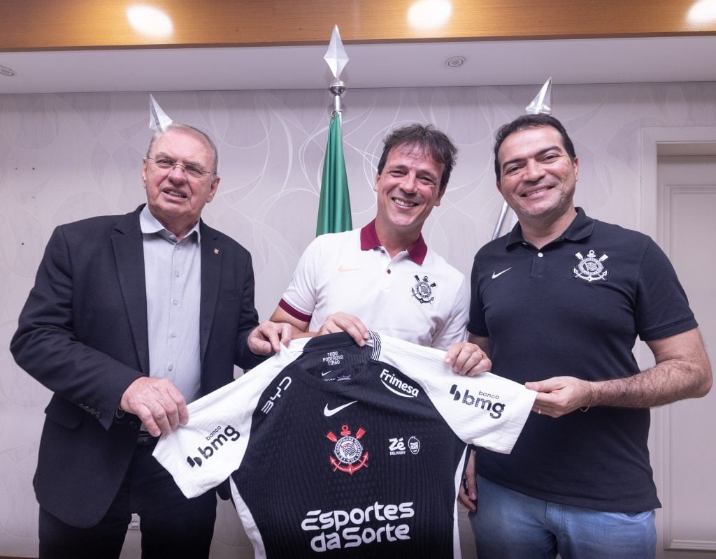Após quatro derrotas no Brasileirão, Fernando Diniz toma uma decisão