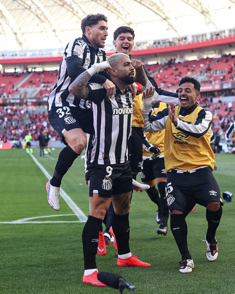 Em jogo eletrizante, Santos vence o Internacional e quebra tabu no Beira-Rio