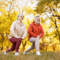 O que muda na mobilidade com a idade? Veja como cuidar do corpo dos 30 aos 70 anos