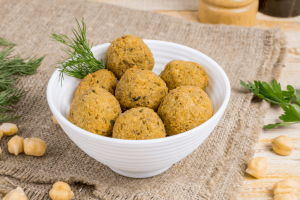 Quer consumir mais proteína vegetal? Veja 5 receitas saudáveis para o almoço