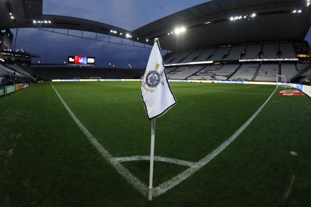 Titular sofre recaída em lesão e será desfalque em jogo do Corinthians na Libertadores