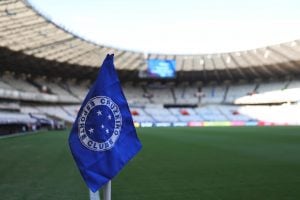 Cruzeiro confirma problema físico de titular após clássico contra o Atlético-MG