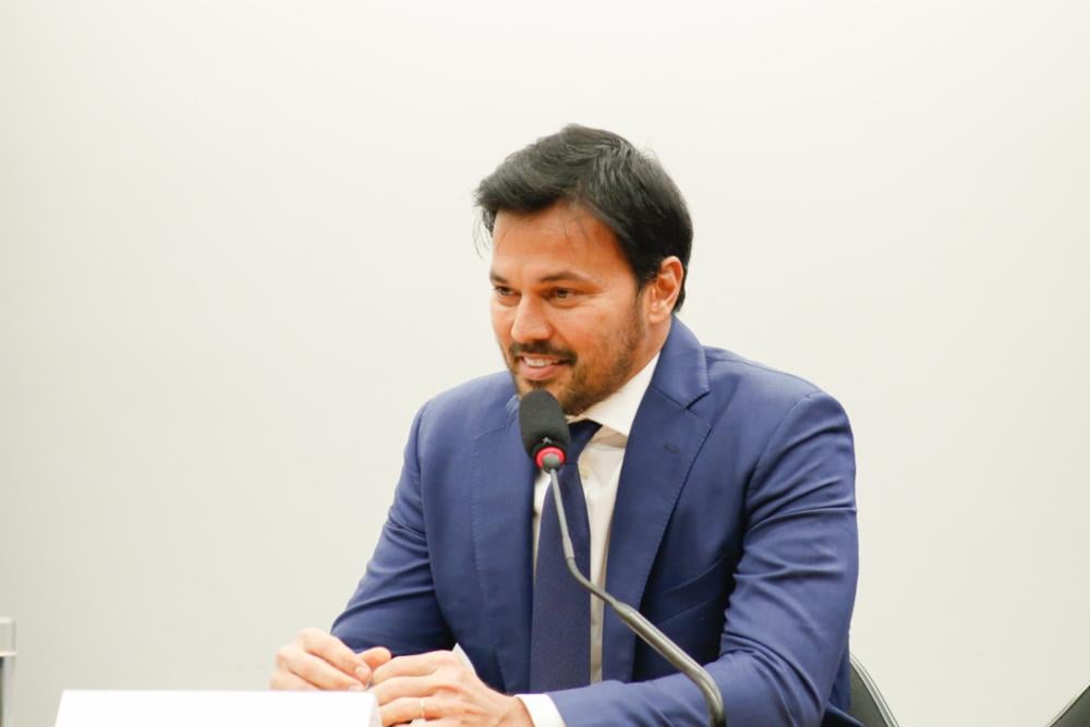 Fábio Faria aparece como ponte entre Vorcaro e Moraes em mensagens divulgadas pela PF