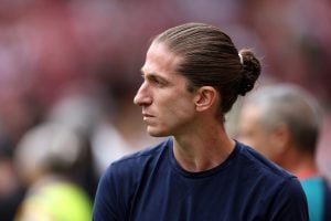 Filipe Luís manda recado à torcida do Flamengo após vitória do Monaco