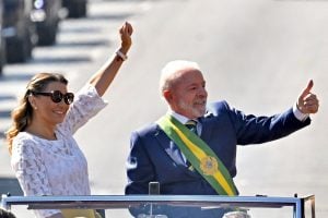 Lula prepara 7 de Setembro verde e amarelo para evitar uso eleitoral do desfile