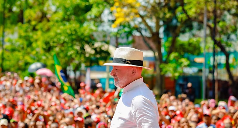 Lula ‘provoca’ Trump com Pix e evita crise do STF em ato de campanha no interior de SP