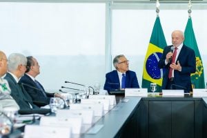 Agenda dos candidatos: Lula anuncia medidas para fila do INSS enquanto Zema e Renan Santos têm dia de entrevistas