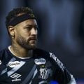 Neymar passa por exames e vai ser desfalque em jogos importantes no Santos; Confira quais